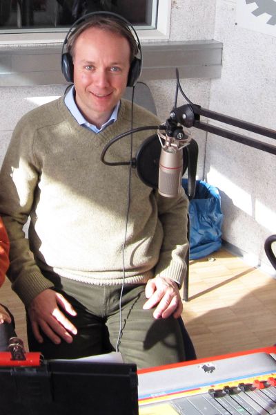 Radio2.jpg